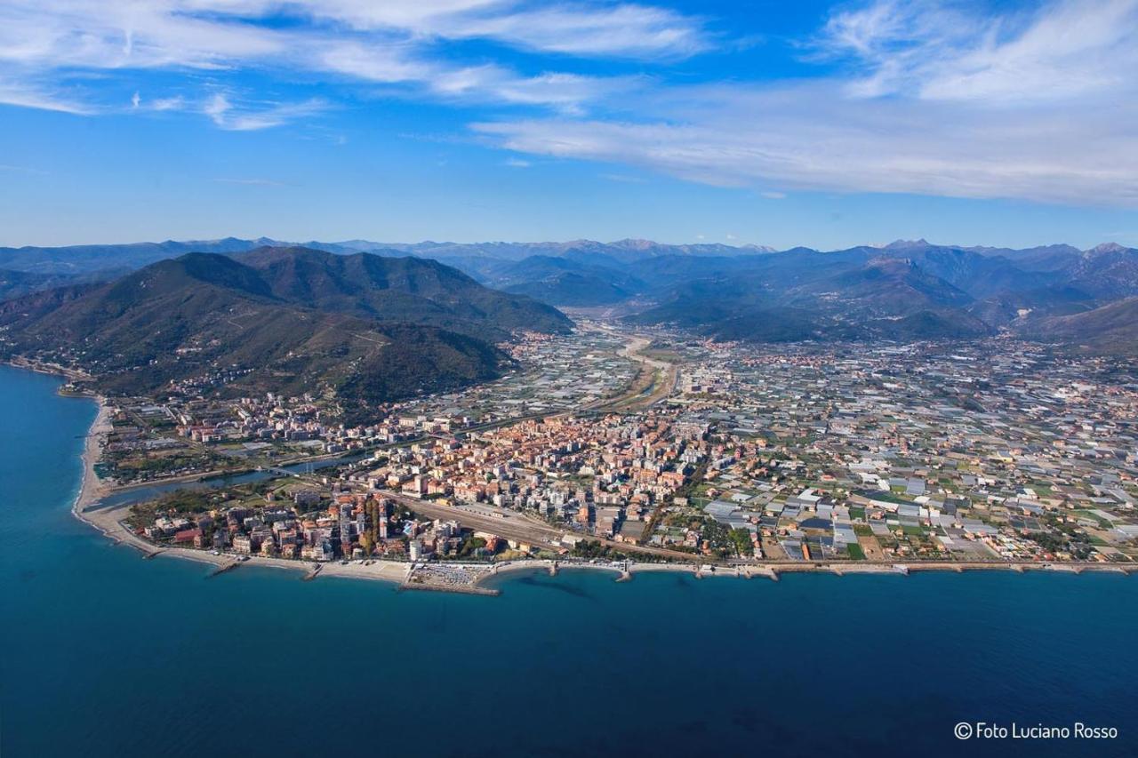 Delizioso Trilocale A Due Passi Dal Mare Di Albenga Leilighet Eksteriør bilde